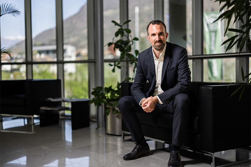 Hannes Tauber, Responsabile marketing di VOG